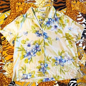 100% silk Large Vintage Silks by Bill Blass Jeanswear